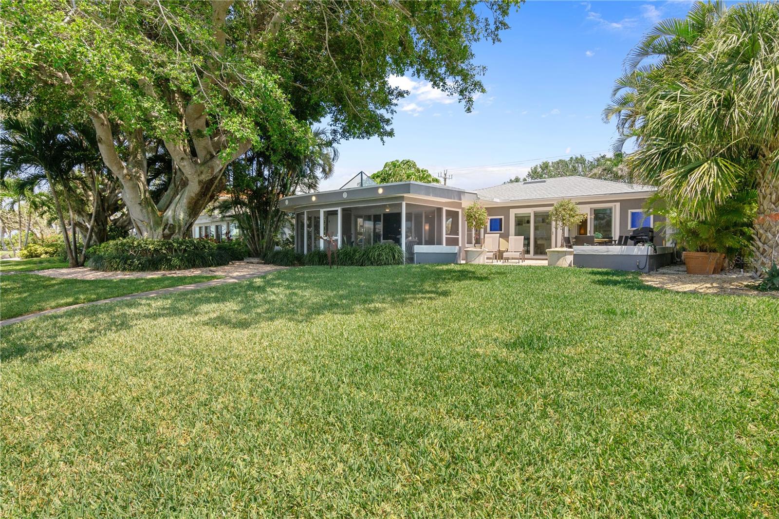 SAINT ARMANDS DIV JOHN RINGLING ESTATES - Residential