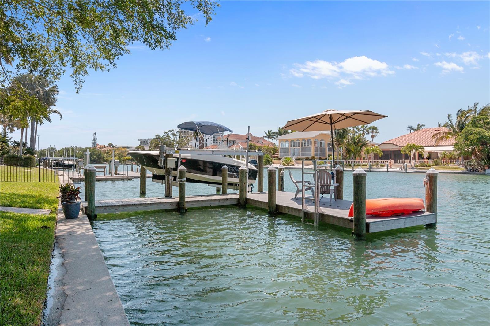 SAINT ARMANDS DIV JOHN RINGLING ESTATES - Residential