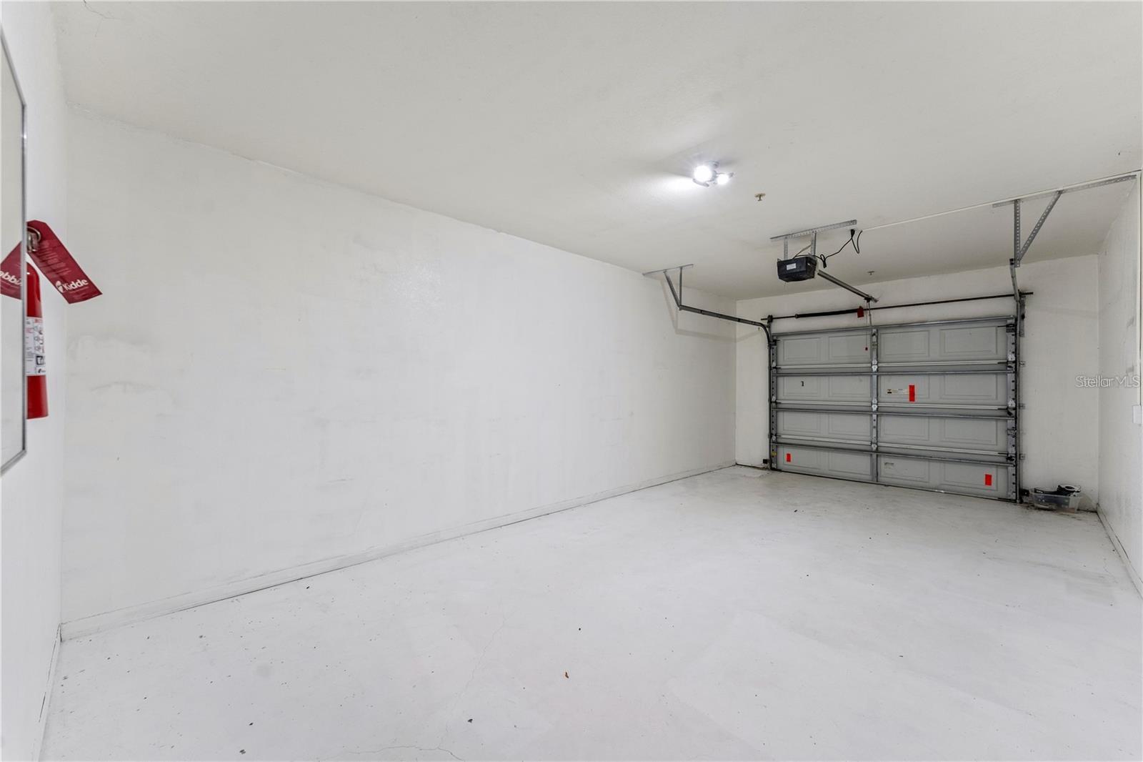 HAMPTONS/METROWEST - Residential Lease