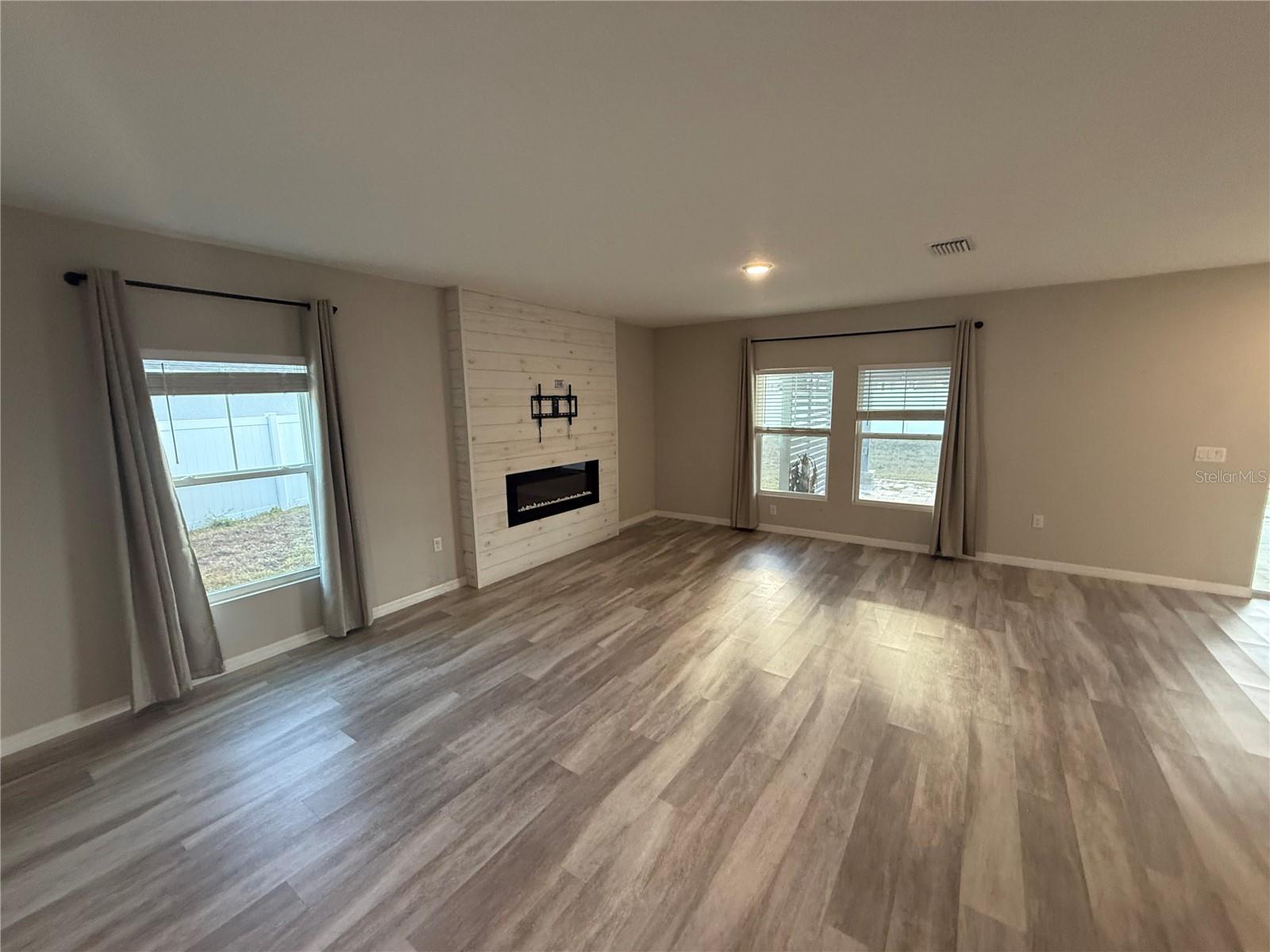 13106 ZOLO SPRING CIRCLE