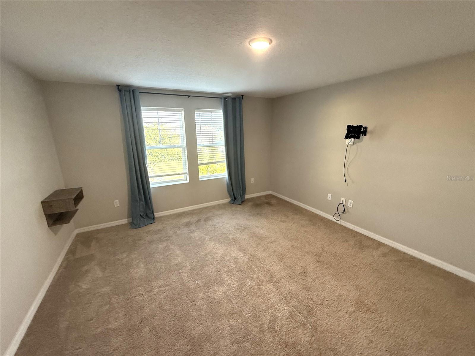 TRIPLE CRK PH 4 VILLAGE I - Residential