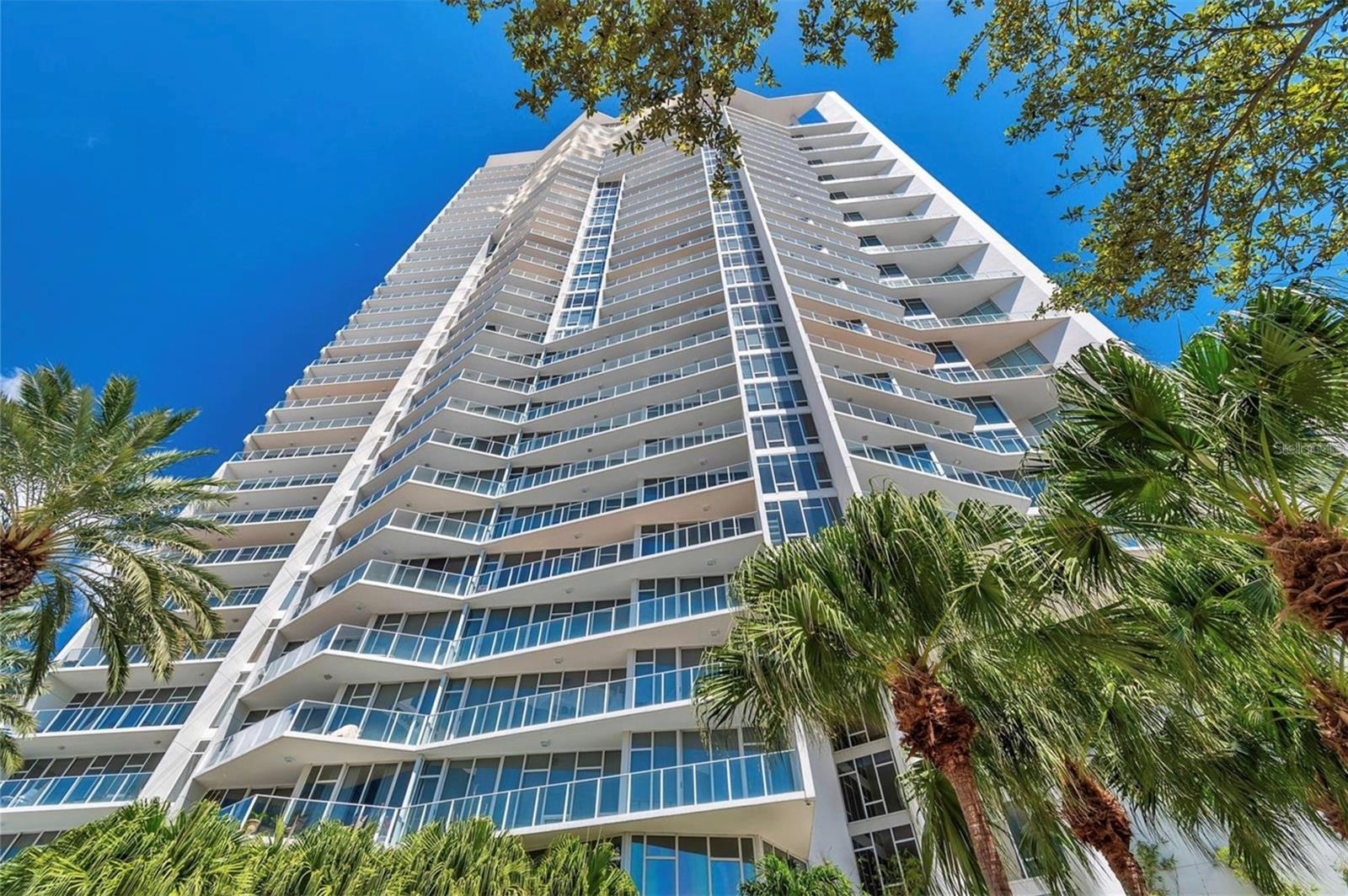 Welcome to this stunning Signature Place condo and living experience in the heart of downtown St Petersburg, FL. Upon entering, you'll be captivated by the breathtaking views through expansive floor-to-ceiling windows. Not to mention the over 175 sqft. of outdoor balcony space where you can enjoy the stunning views of Tampa Bay. The condo has also just been freshly painted. Residents of this unit have access to a range of exceptional amenities, including a rooftop pool with panoramic views, a fitness center, and a resident lounge. The building also offers 24/7 security and concierge services, ensuring comfort and peace of mind. Conveniently located in downtown St. Petersburg, Signature Place is within a short distance of trendy restaurants, cafes, shops, and entertainment options. The vibrant local art scene and waterfront parks are just moments away, providing endless opportunities for recreation and leisure. Available now.