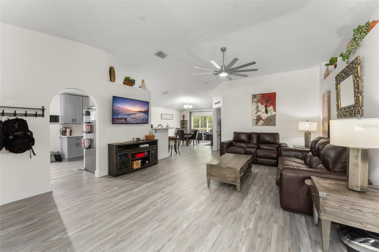1827 CORNER MEADOW CIRCLE
