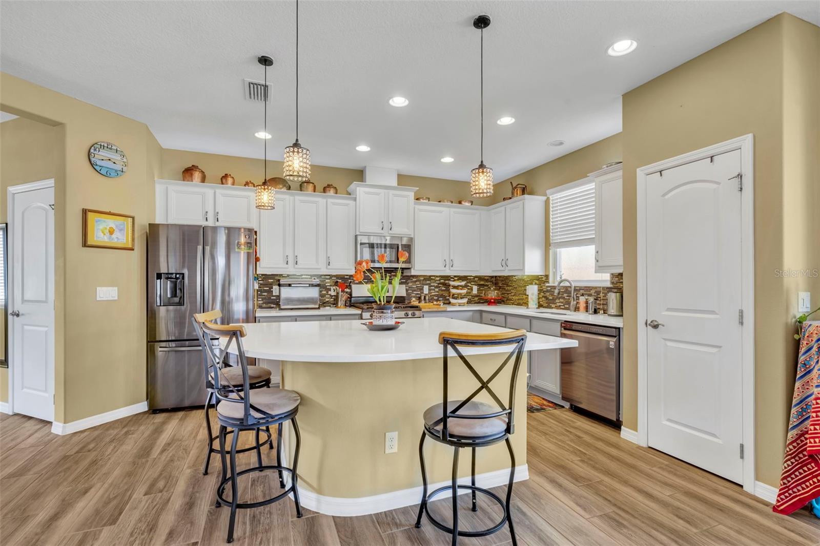 CASCADES OF GROVELAND - Residential