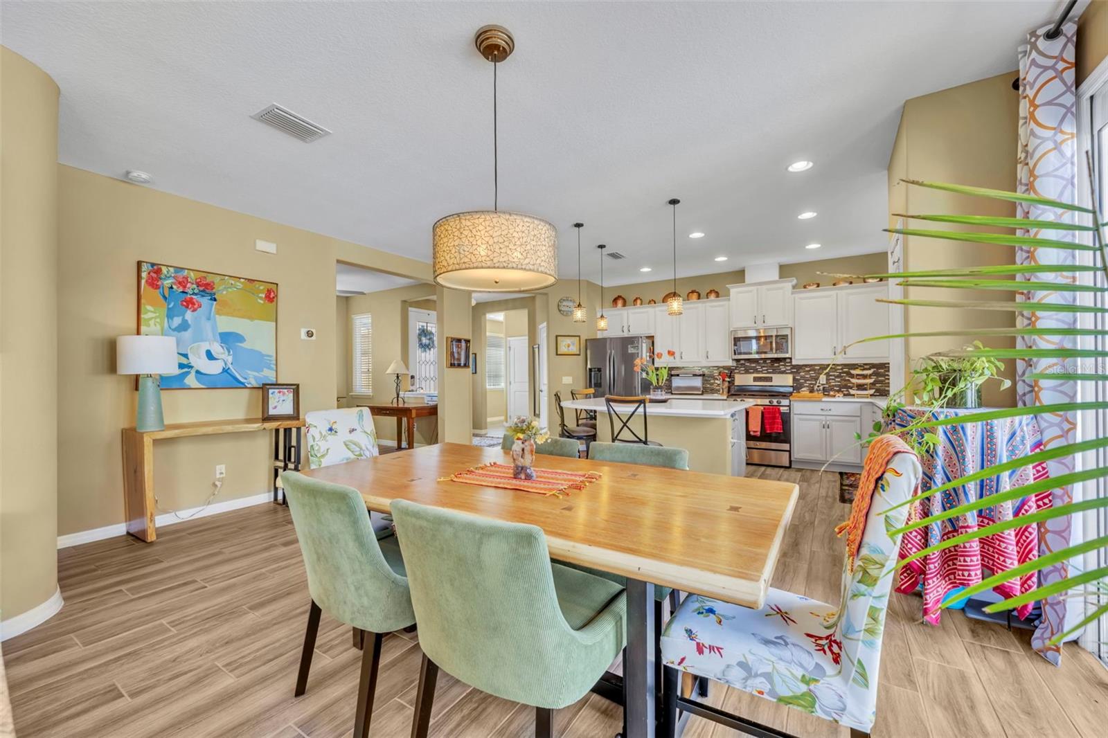 CASCADES OF GROVELAND - Residential