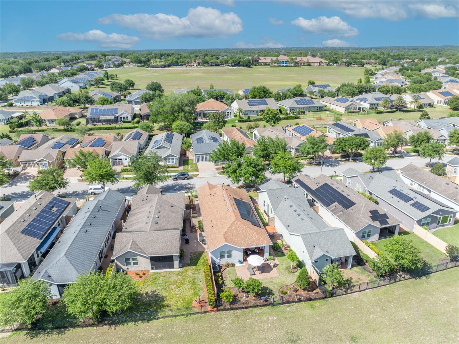 CASCADES OF GROVELAND - Residential
