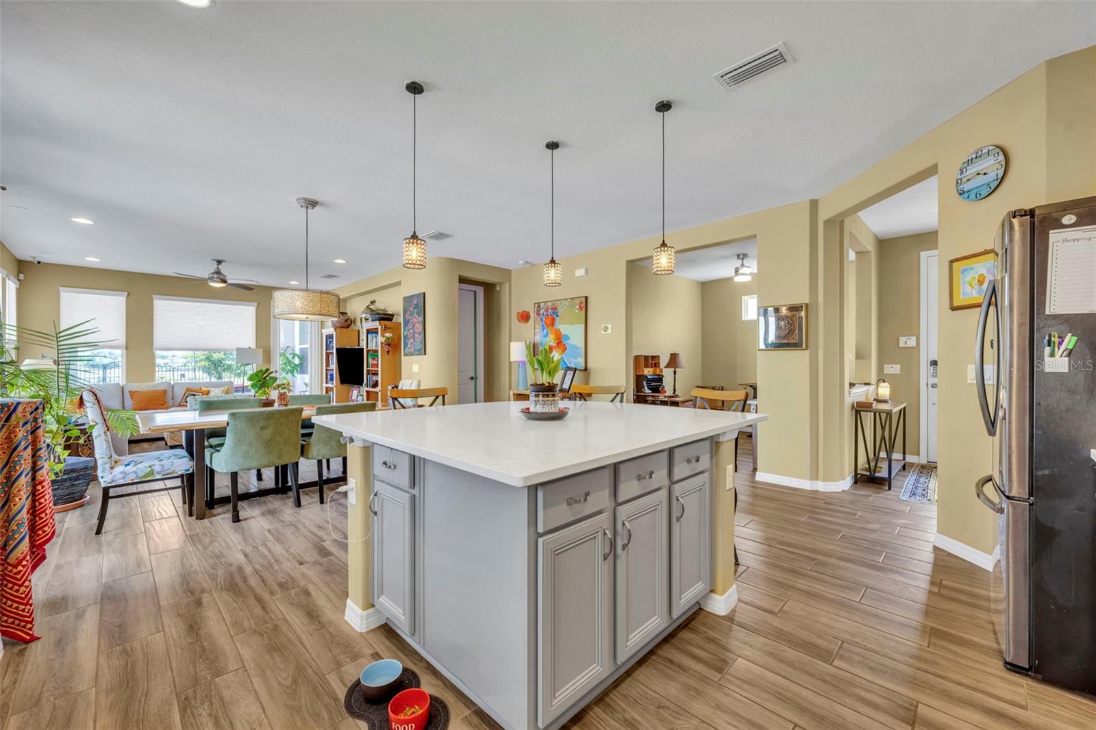 CASCADES OF GROVELAND - Residential