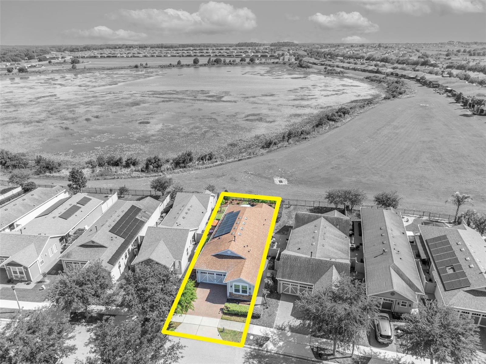 CASCADES OF GROVELAND - Residential