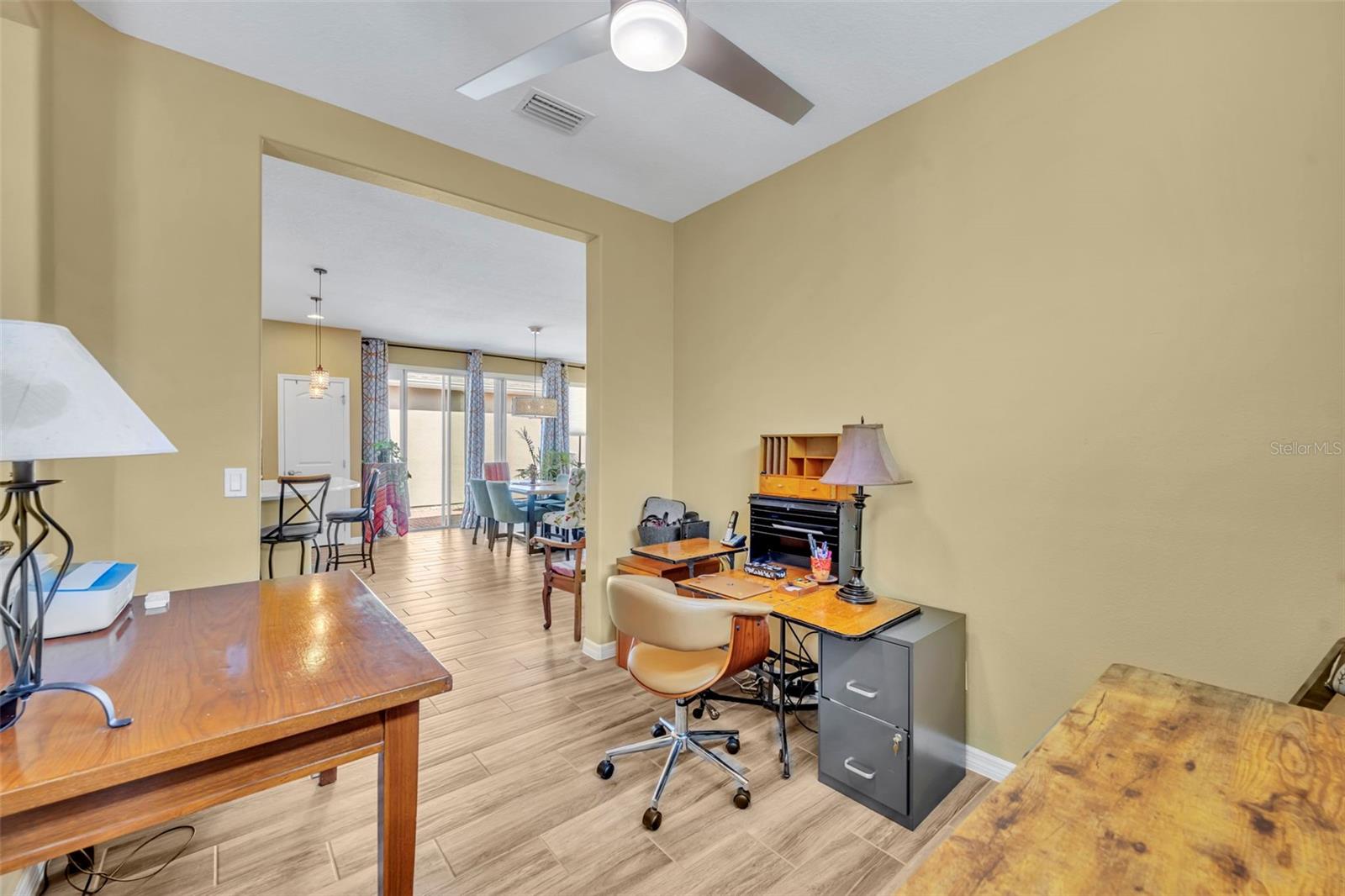 CASCADES OF GROVELAND - Residential