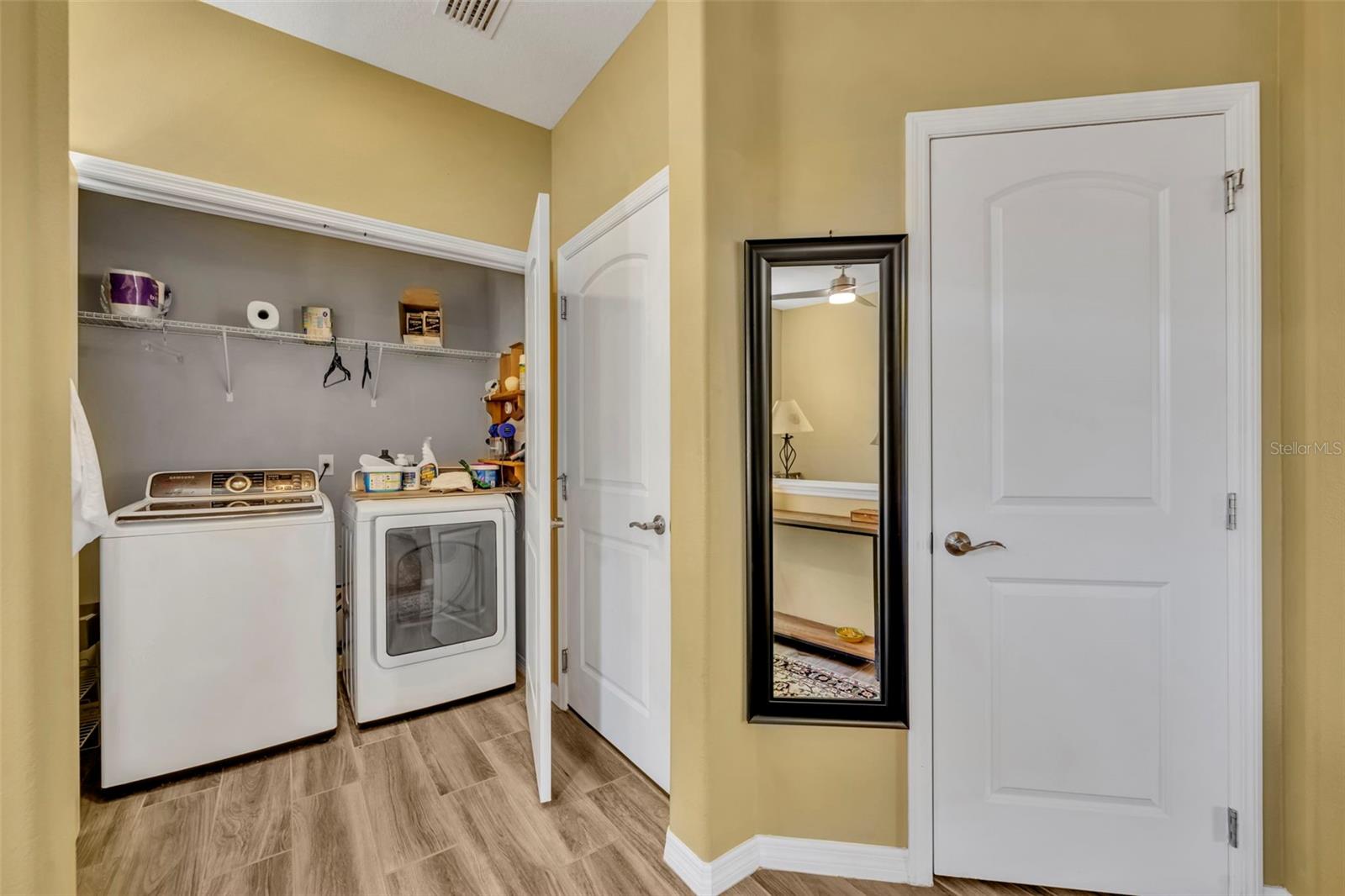 CASCADES OF GROVELAND - Residential