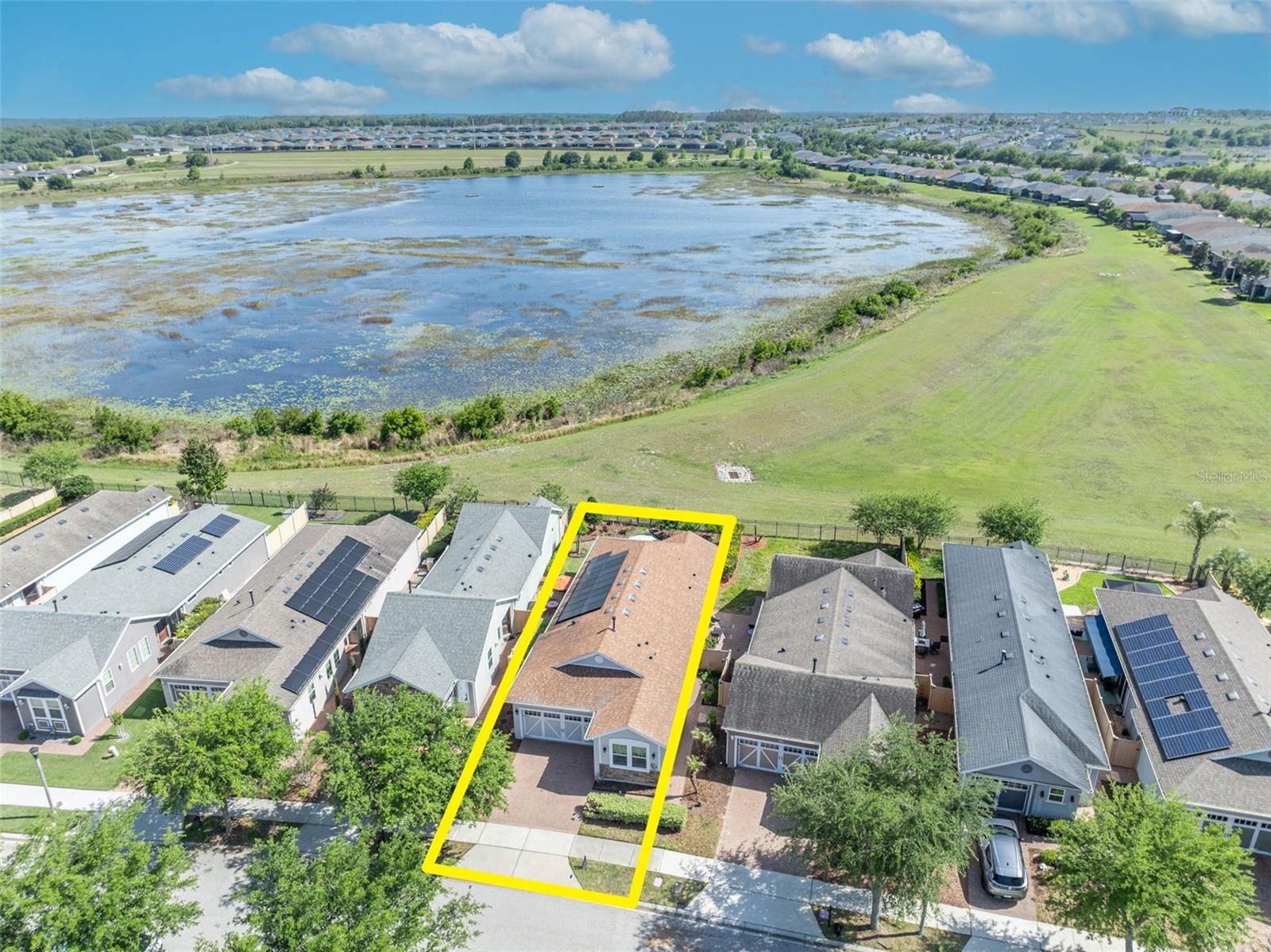 CASCADES OF GROVELAND - Residential