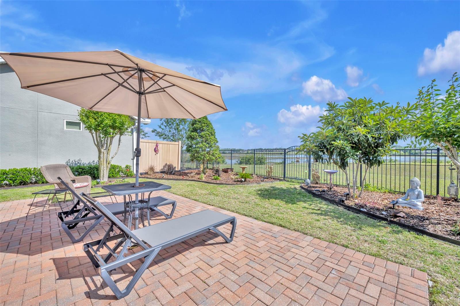 CASCADES OF GROVELAND - Residential