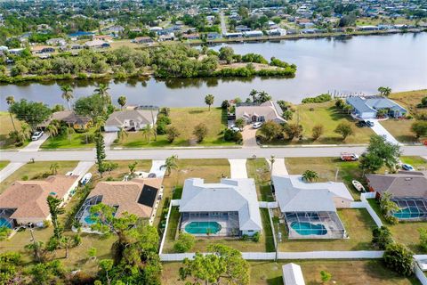 A home in PORT CHARLOTTE