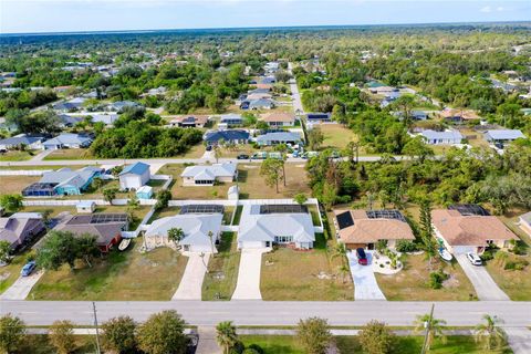 A home in PORT CHARLOTTE