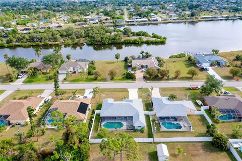 A home in PORT CHARLOTTE