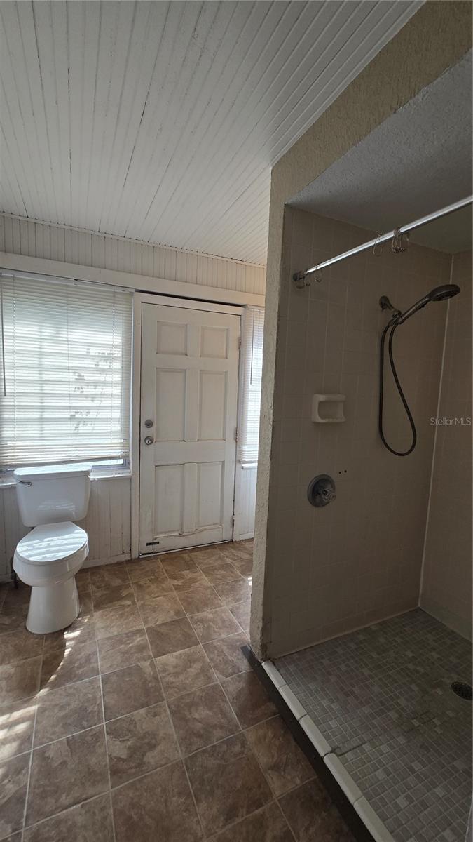 CENTRAL AVE HEIGHTS - Residential