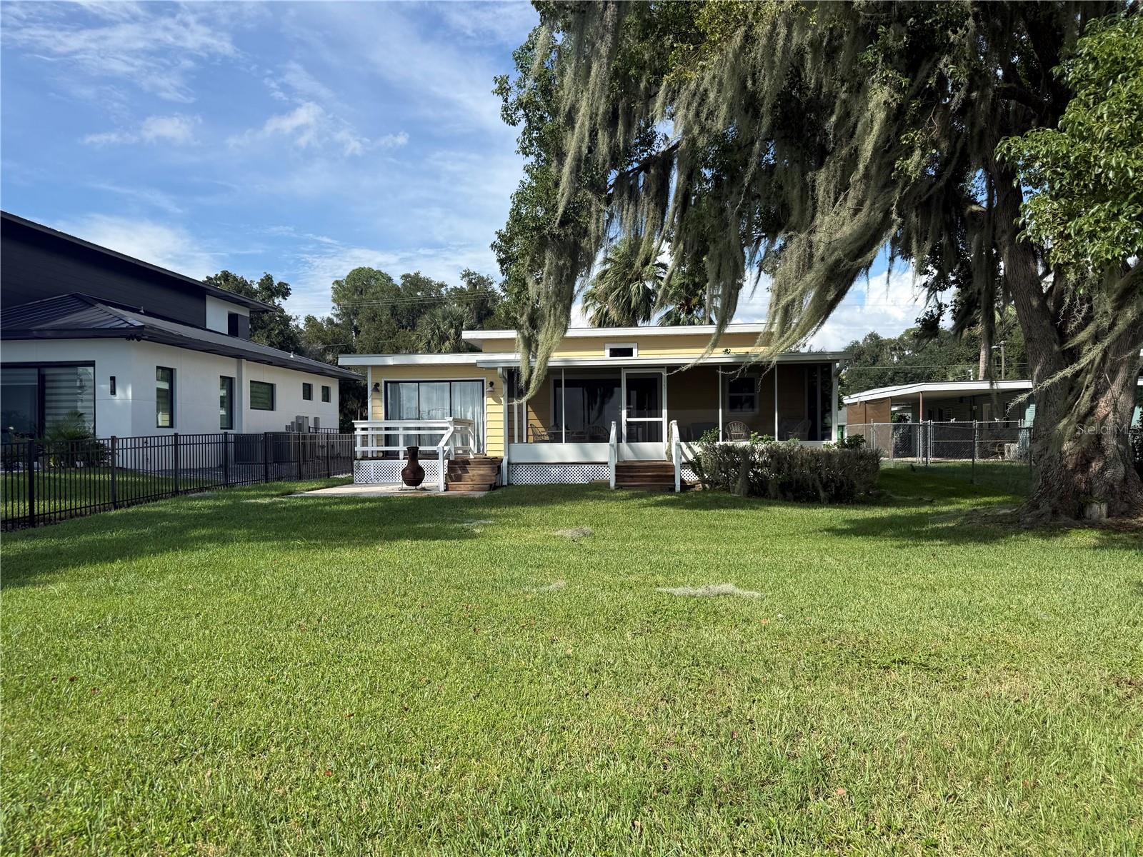722 LAKE DORA DRIVE