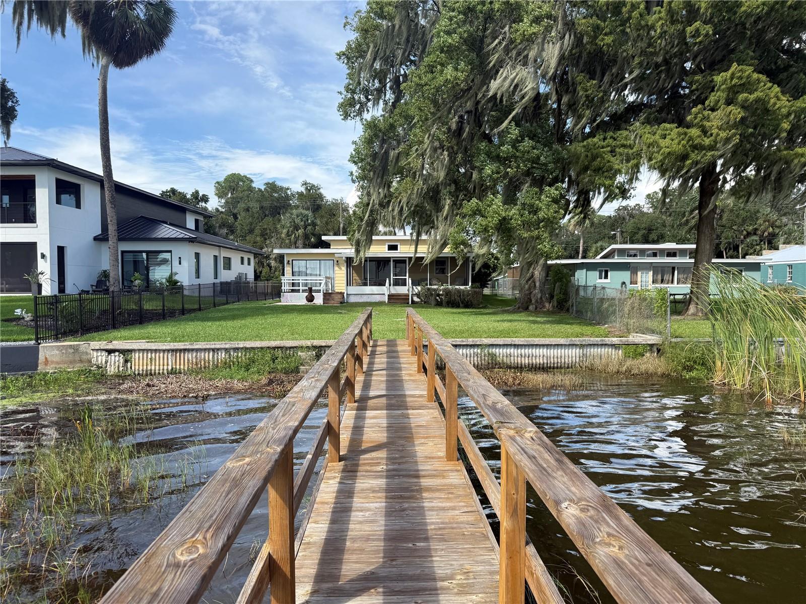 722 LAKE DORA DRIVE