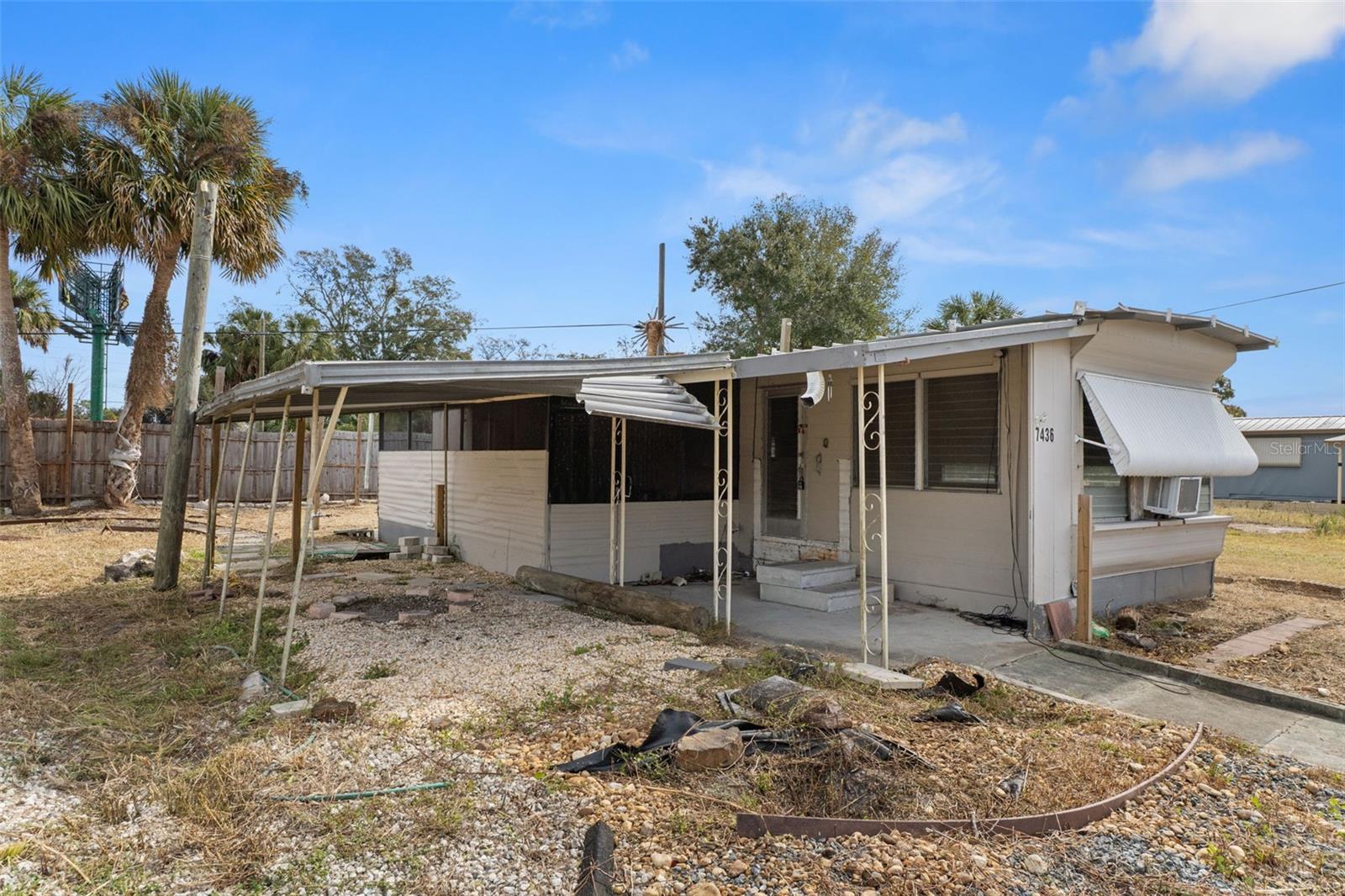 COTEE RIVER TRAILER ESTATES - Residential