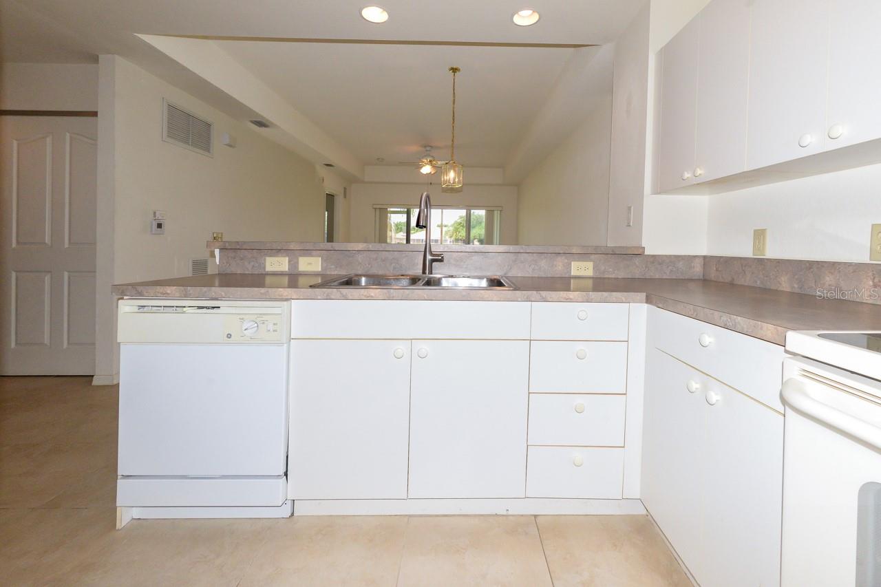 LINKS EDGE - Residential