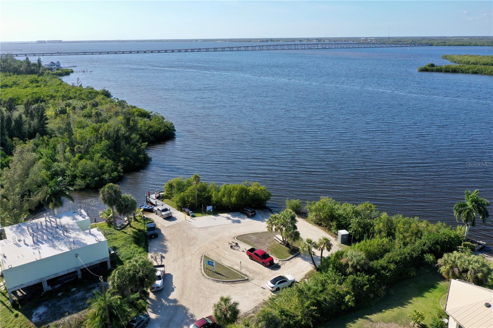 WYCHEWOOD SHORES - Land