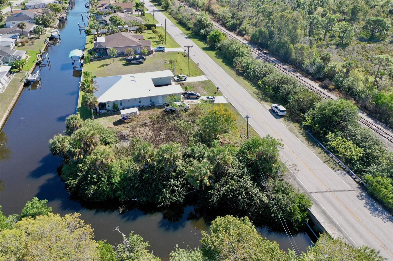 WYCHEWOOD SHORES - Land