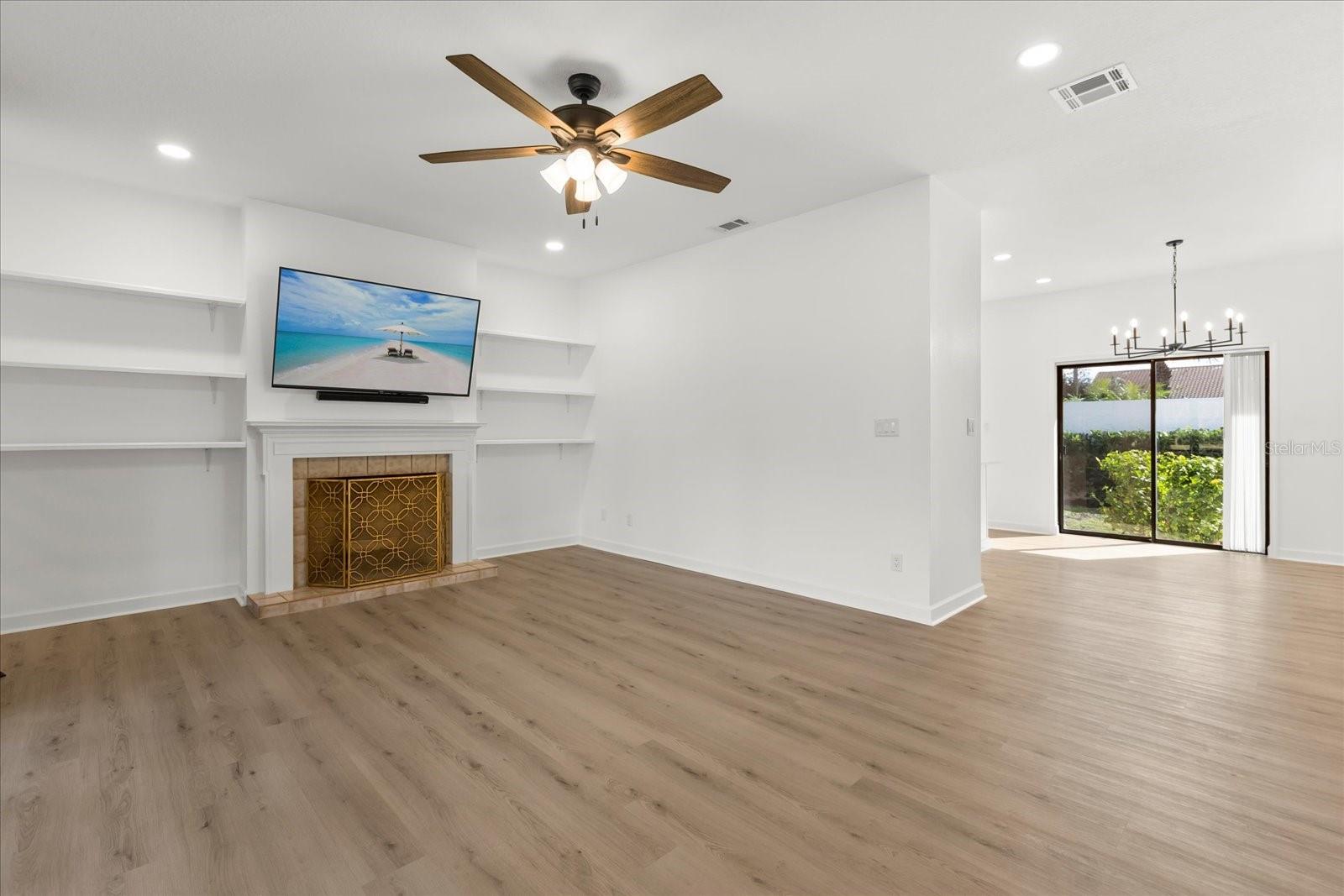 SWEETWATER COUNTRY CLUB - Residential