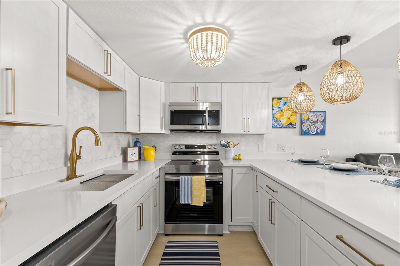 BEACH VILLAS OF TREASURE ISLAND - Residential