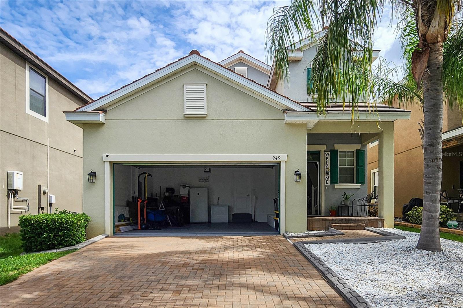 949 TERRA VISTA STREET