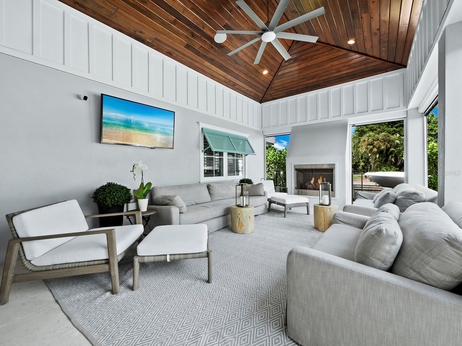 COUNTRY CLUB SHORES SEC 02 - Residential