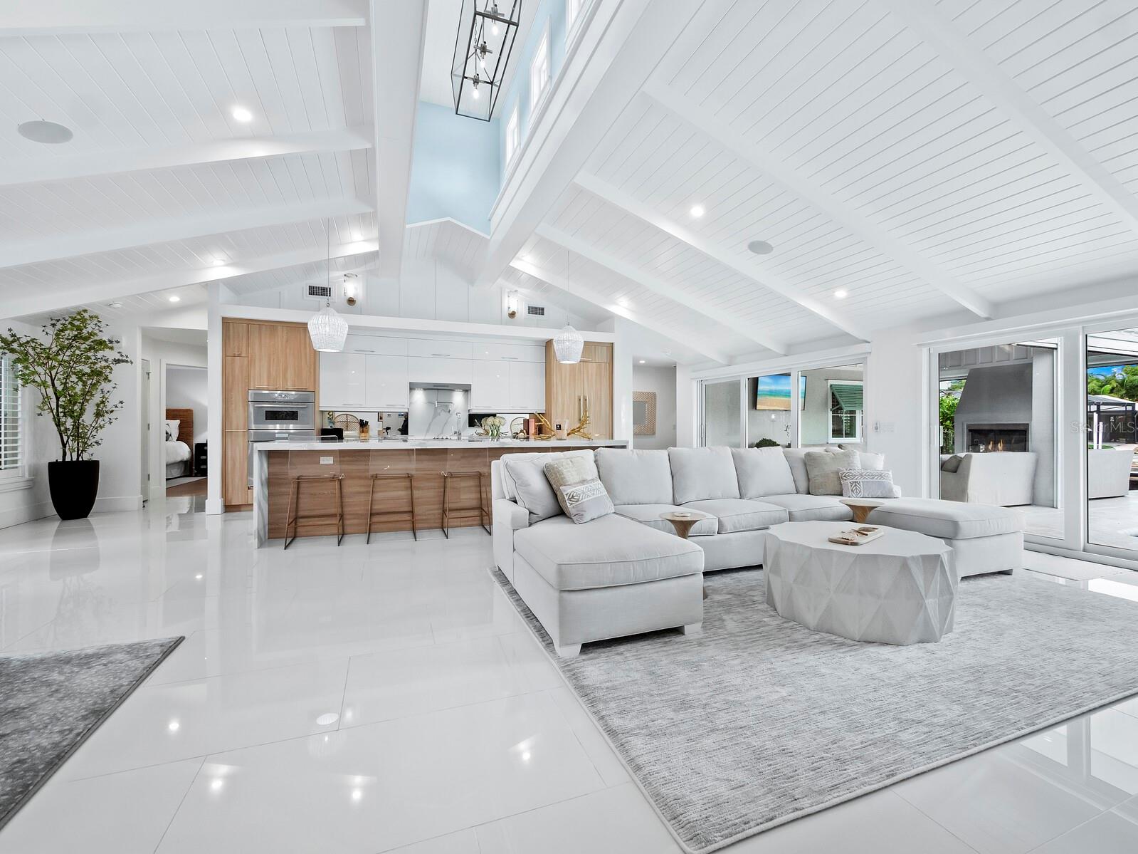 COUNTRY CLUB SHORES SEC 02 - Residential