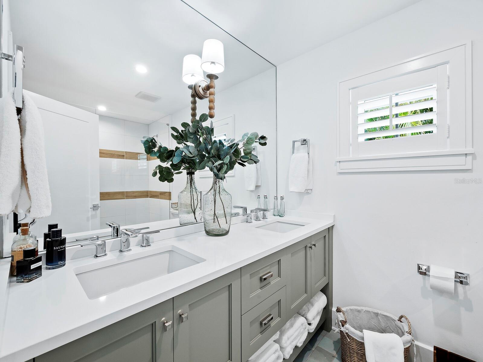 COUNTRY CLUB SHORES SEC 02 - Residential