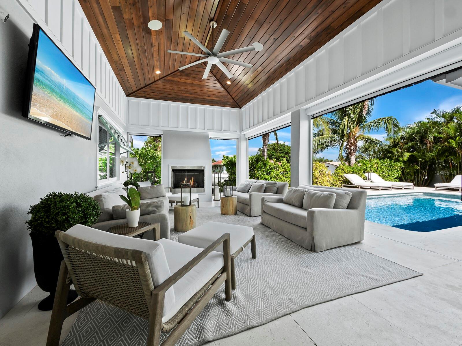 COUNTRY CLUB SHORES SEC 02 - Residential