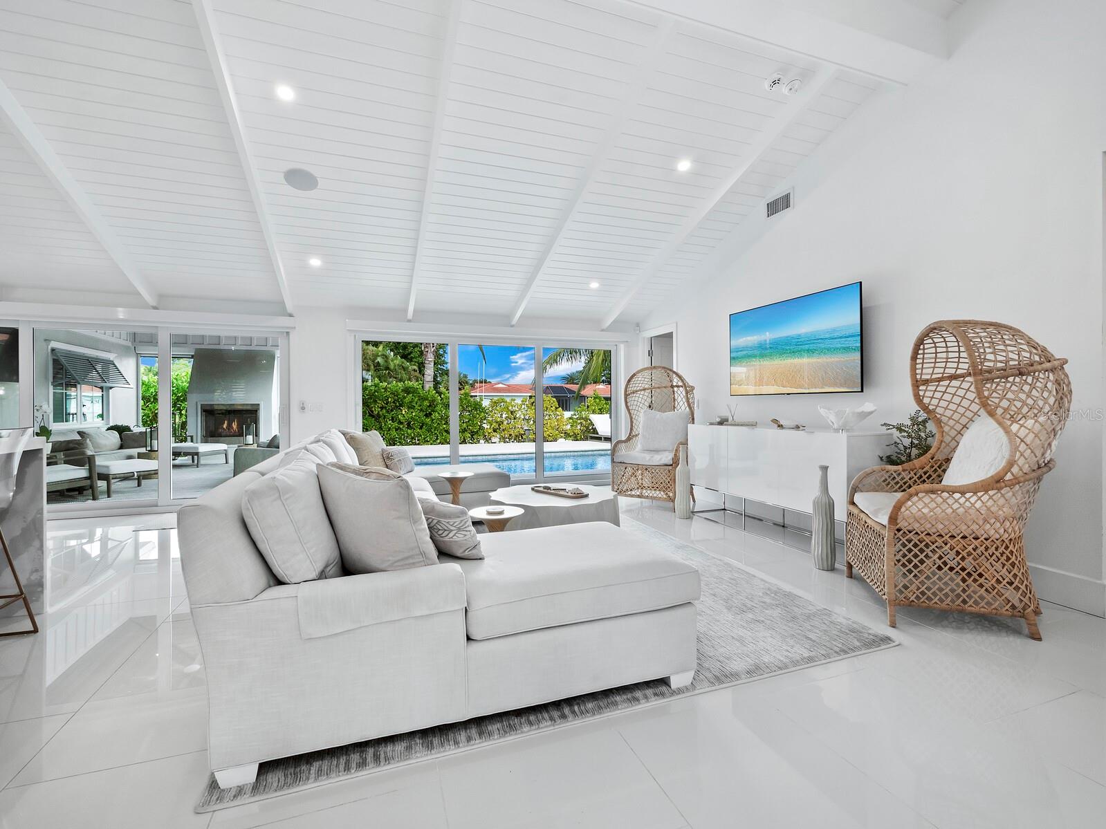 COUNTRY CLUB SHORES SEC 02 - Residential