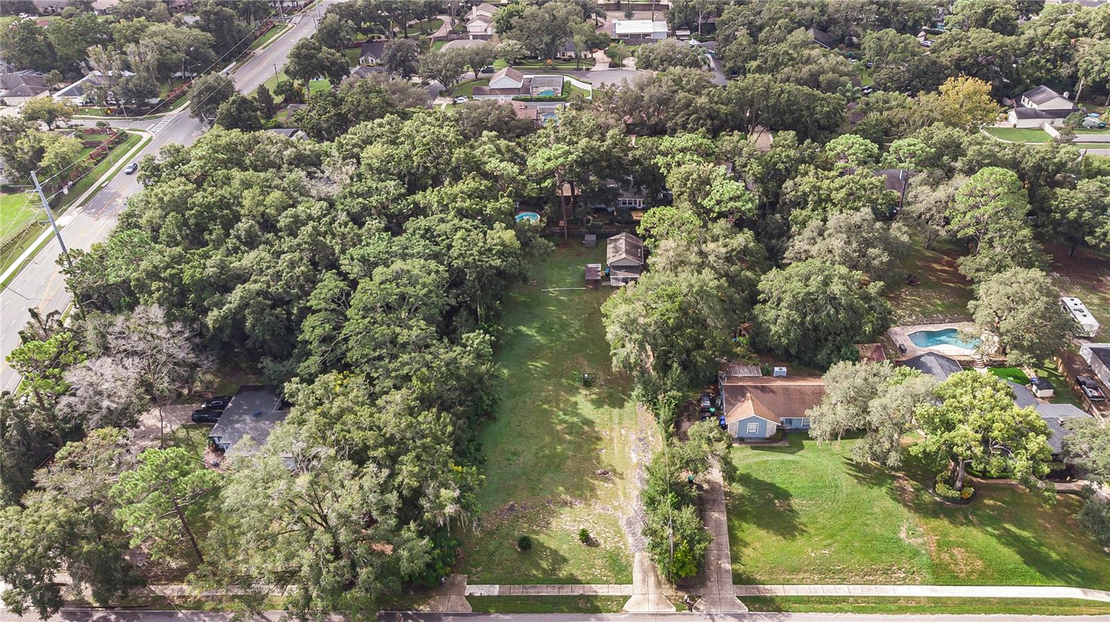 WEKIWA HILLS FIRST ADD - Residential