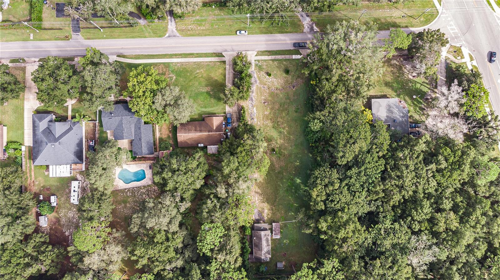WEKIWA HILLS FIRST ADD - Residential