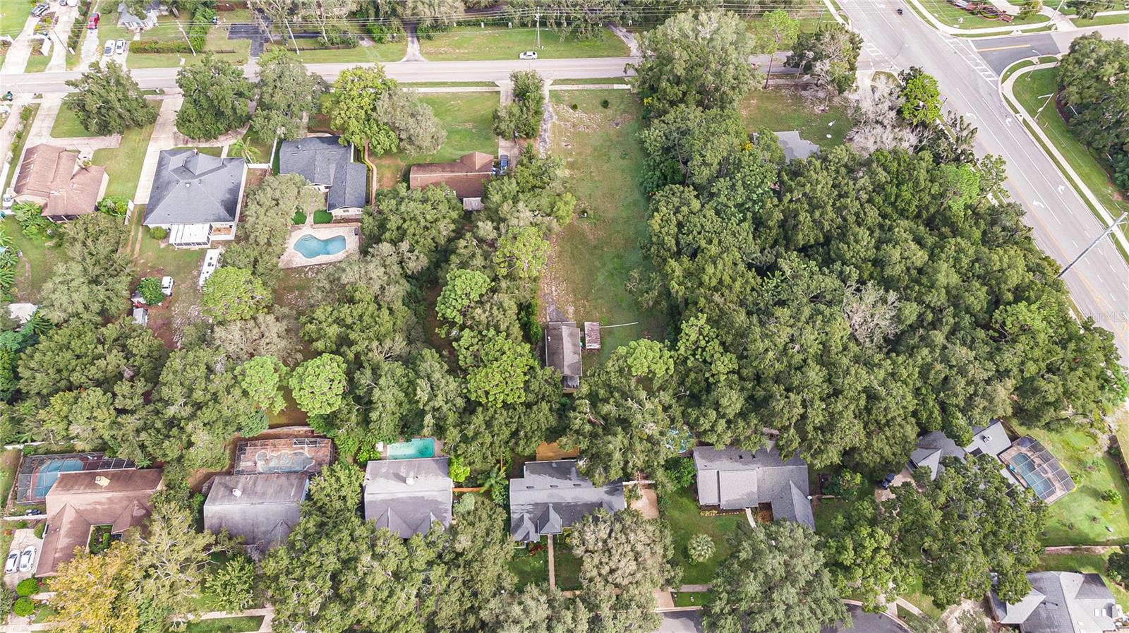WEKIWA HILLS FIRST ADD - Residential