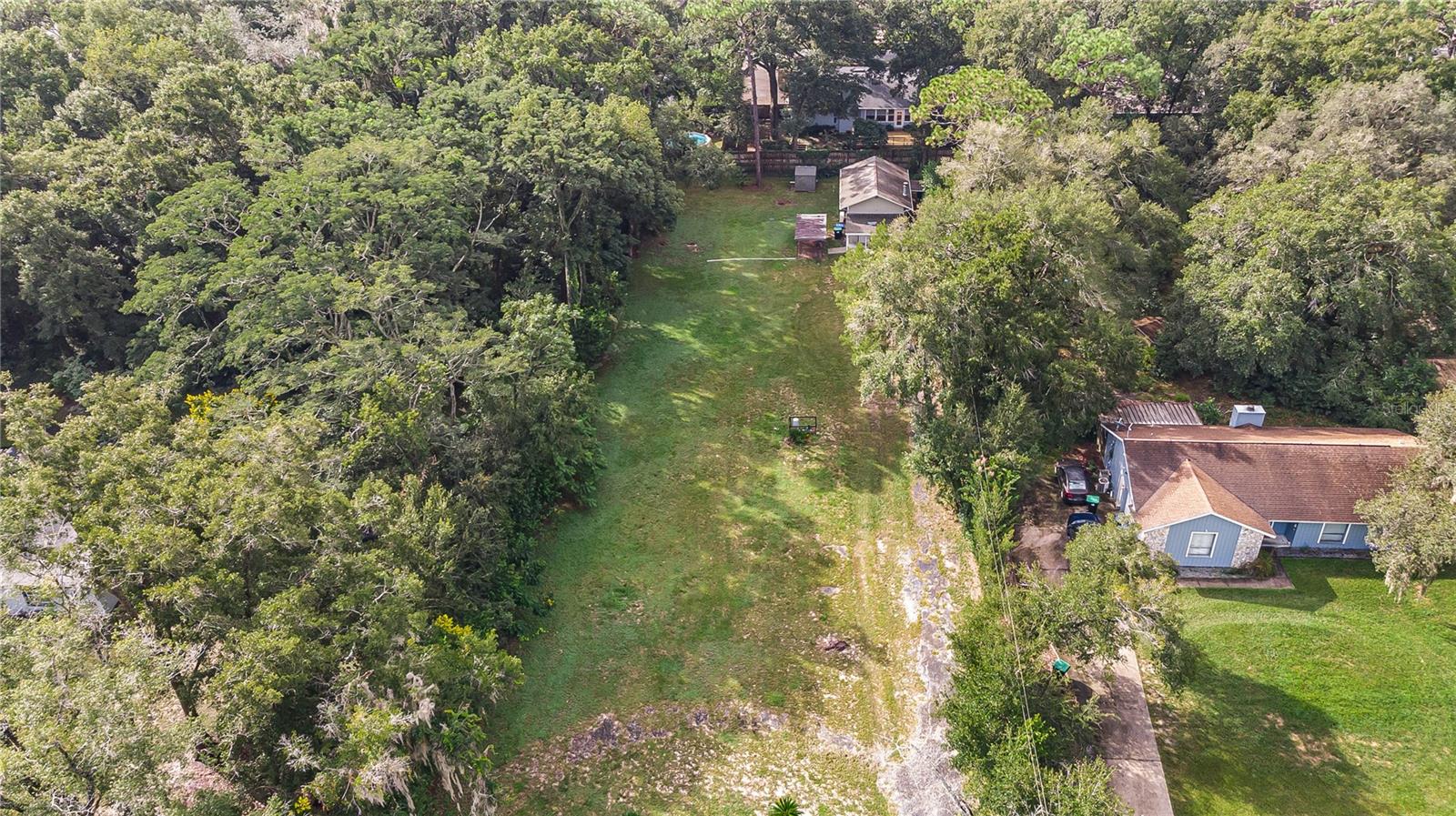 WEKIWA HILLS FIRST ADD - Residential