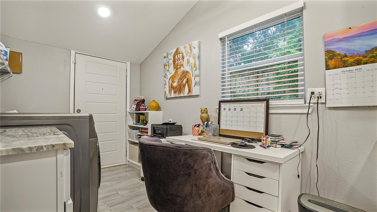 WEKIWA HILLS FIRST ADD - Residential