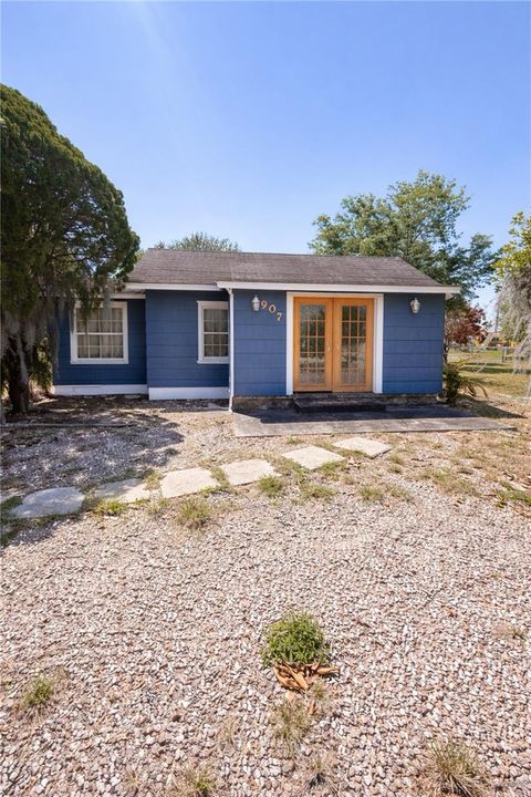 907 GWENDOLYNN STREET AVON PARK FL 33825