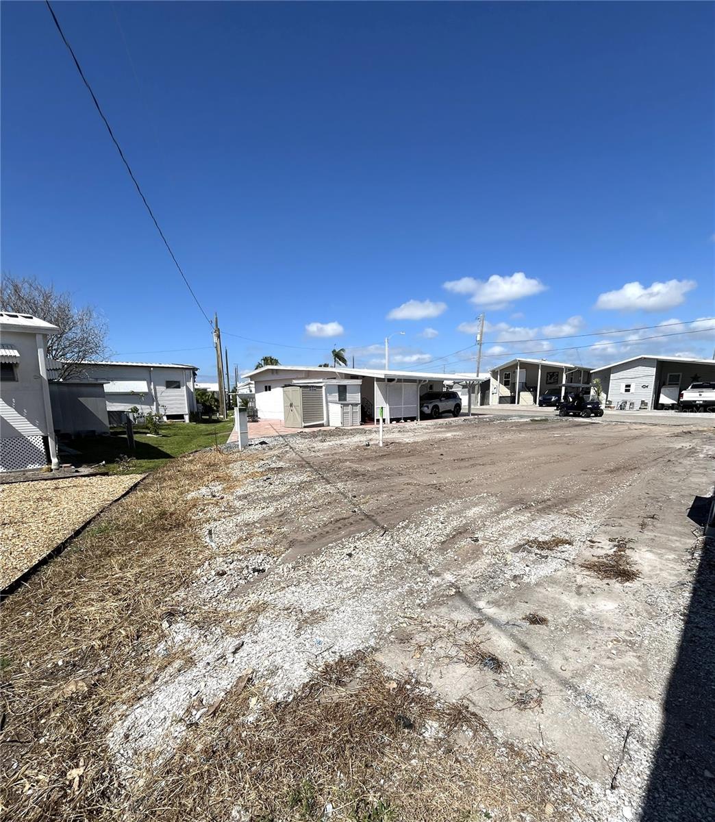 TRAILER ESTATES FIRST ADD - Land