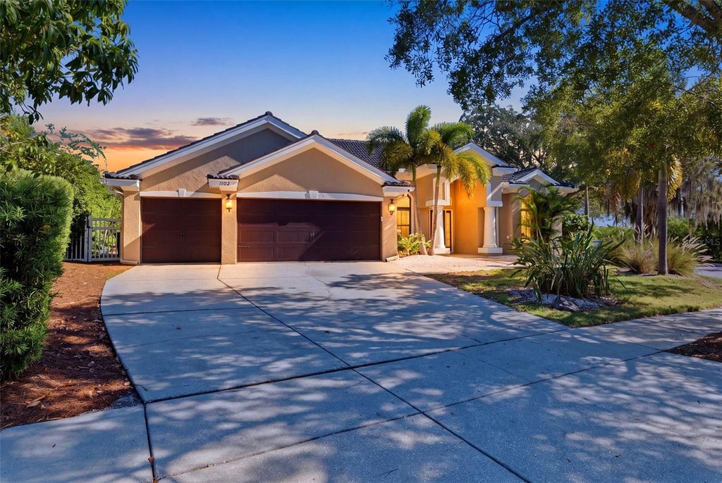 Photo of 1102 Marina Drive, Tarpon Springs, FL 34689 (MLS # TB8543080)
