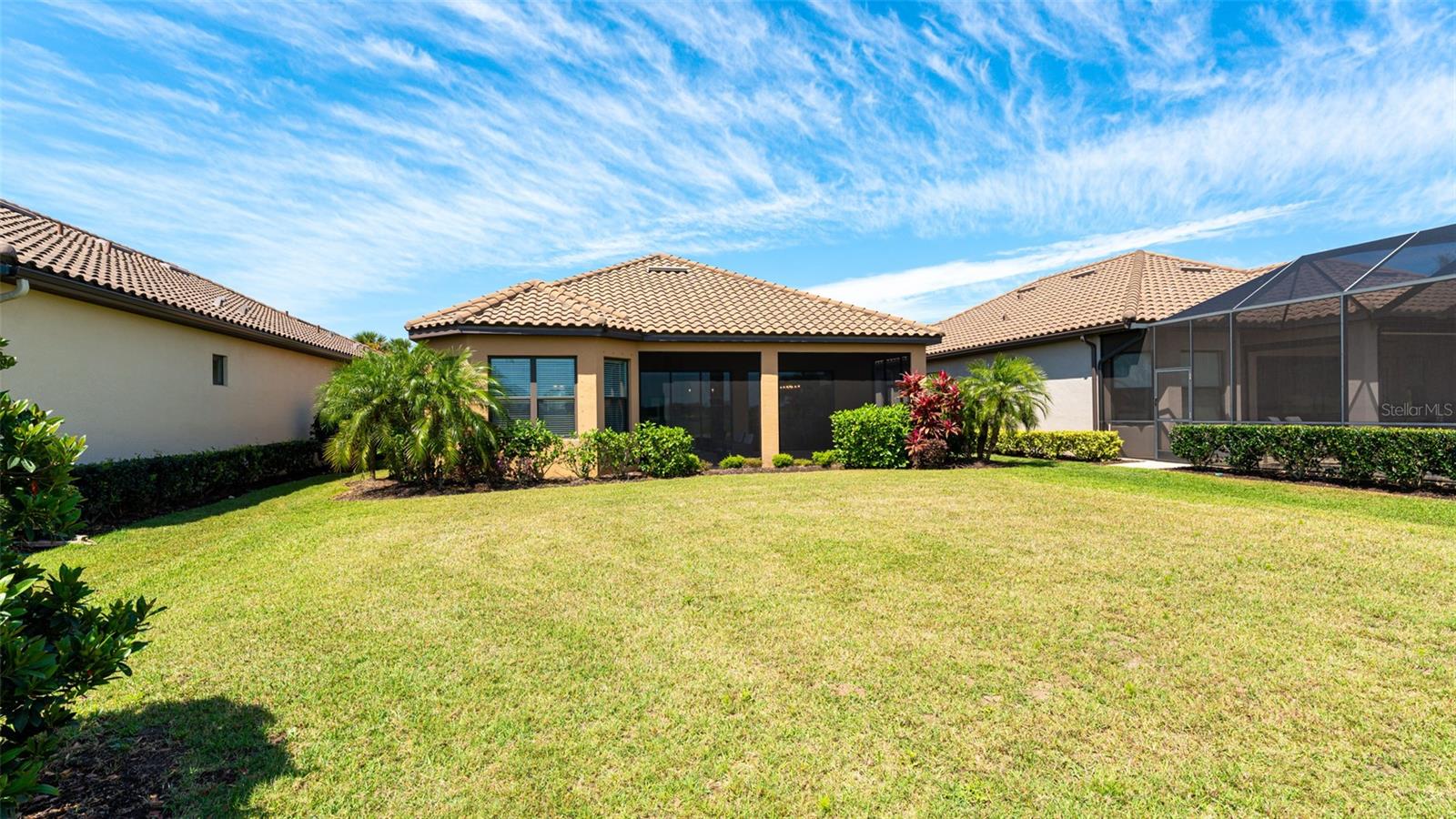 ESPLANADE PH VIII SUBPHASE A & B - Residential Lease