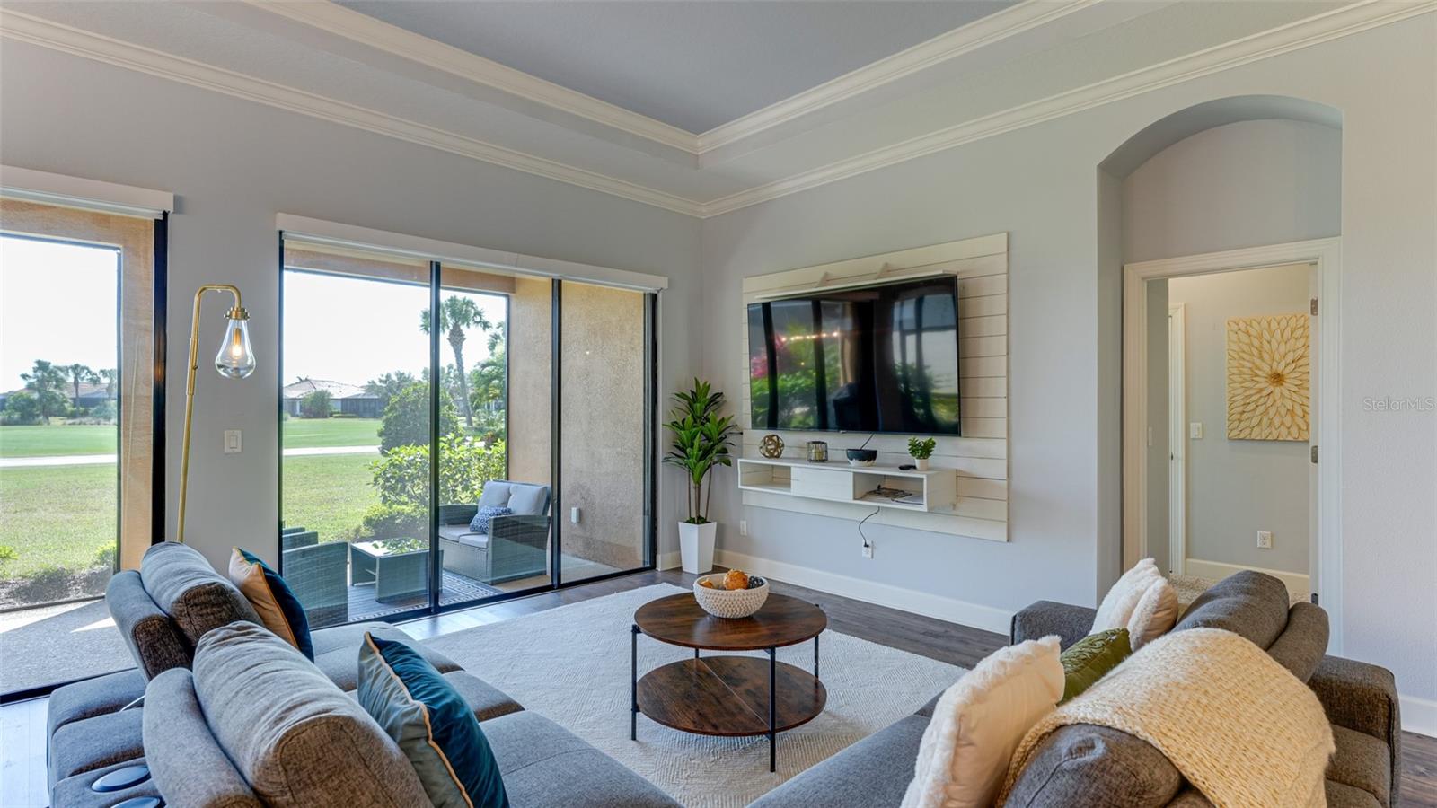 ESPLANADE PH VIII SUBPHASE A & B - Residential Lease