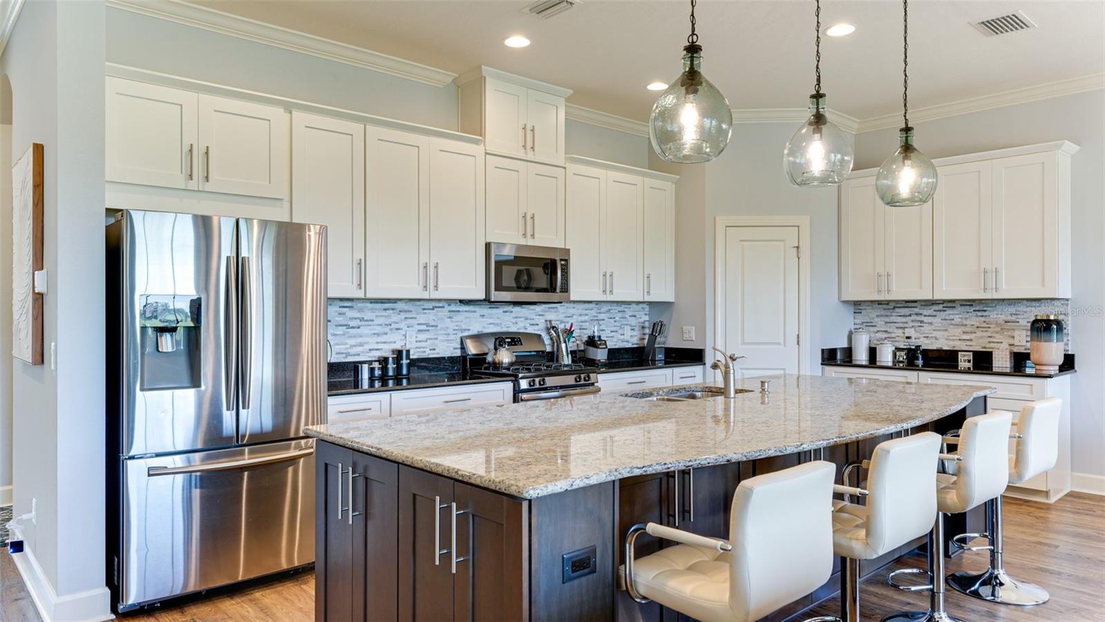 ESPLANADE PH VIII SUBPHASE A & B - Residential Lease