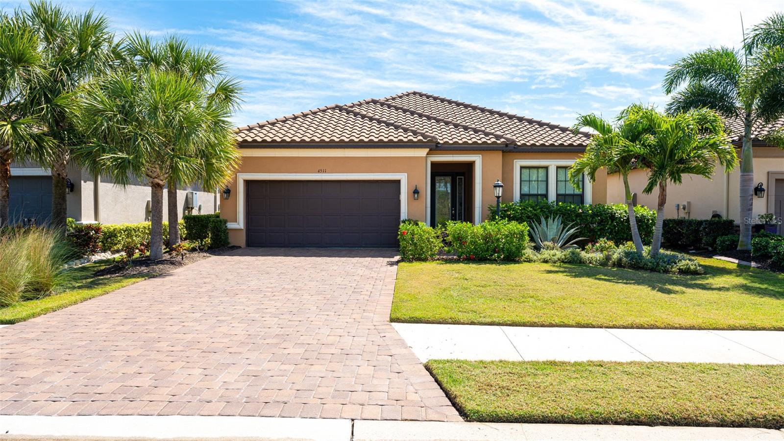 ESPLANADE PH VIII SUBPHASE A & B - Residential Lease