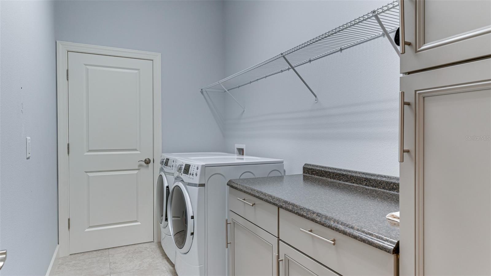 ESPLANADE PH VIII SUBPHASE A & B - Residential Lease