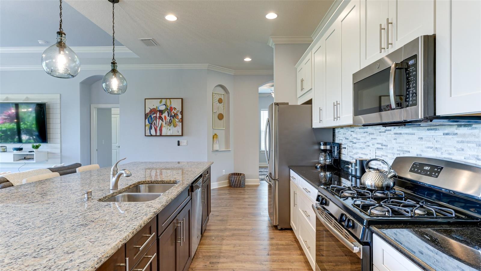 ESPLANADE PH VIII SUBPHASE A & B - Residential Lease