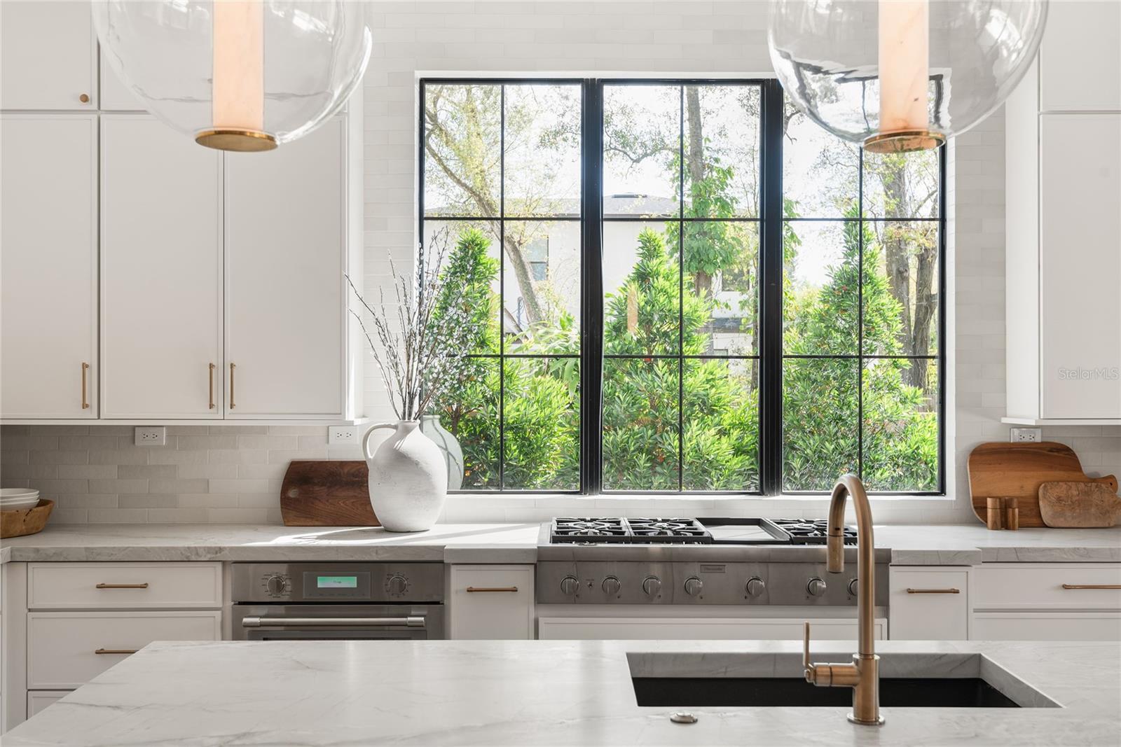 LAKE FOREST PARK - Residential