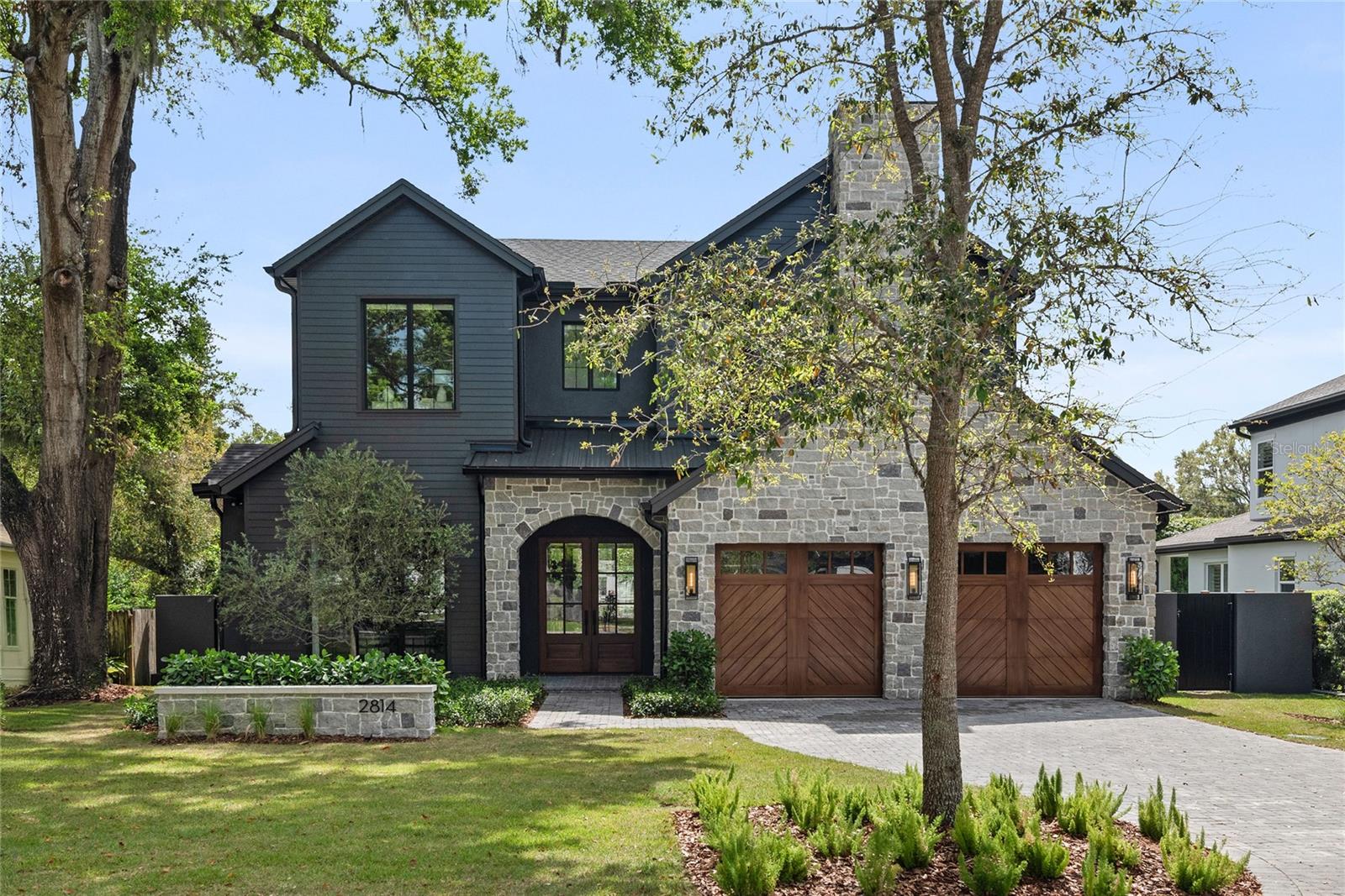 LAKE FOREST PARK - Residential